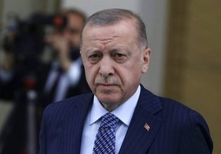 Τουρκία: Δυσαρεστημένη η αντιπολίτευση με τον Ερντογάν –  «Μετά το »Μητσοτάκης γιοκ» ίσως γίνει και κουμπάρος του»