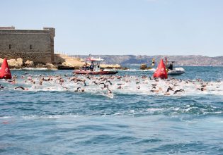 Μασσαλία: Επίθεση μεδουσών σε 80 κολυμβητές σε αγώνα – Περιποιήθηκαν τα τσιμπήματα με αφρό ξυρίσματος