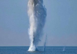 Ουκρανία: Κολυμβητής βούτηξε στη θάλασσα δίπλα σε νάρκη – Η έκρηξη τον διαμέλισε