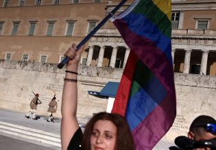 Αθήνα: Ομοφοβικές επιθέσεις στη χθεσινή πορεία μνήμης για τα θύματα του τρομοκρατικού χτυπήματος στο Όσλο