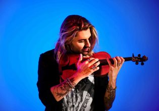 O ξεχωριστός βιολιστής David Garrett και η μπάντα του στο Ηρώδειο