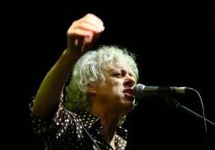 Ο Bob Geldof και οι Bobkatz με ροκ ήχους στο Sani Festival