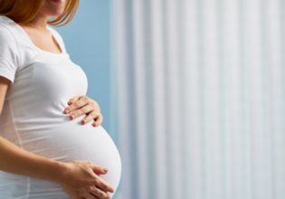 Βρετανία: Γέννησε στην τουαλέτα του σπιτιού της χωρίς να γνωρίζει πως είναι έγκυος