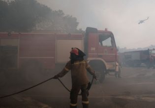 Μέγαρα: Οι πυροσβέστες του έσωσαν το σπίτι και του άφησαν σημείωμα ζητώντας συγγνώμη