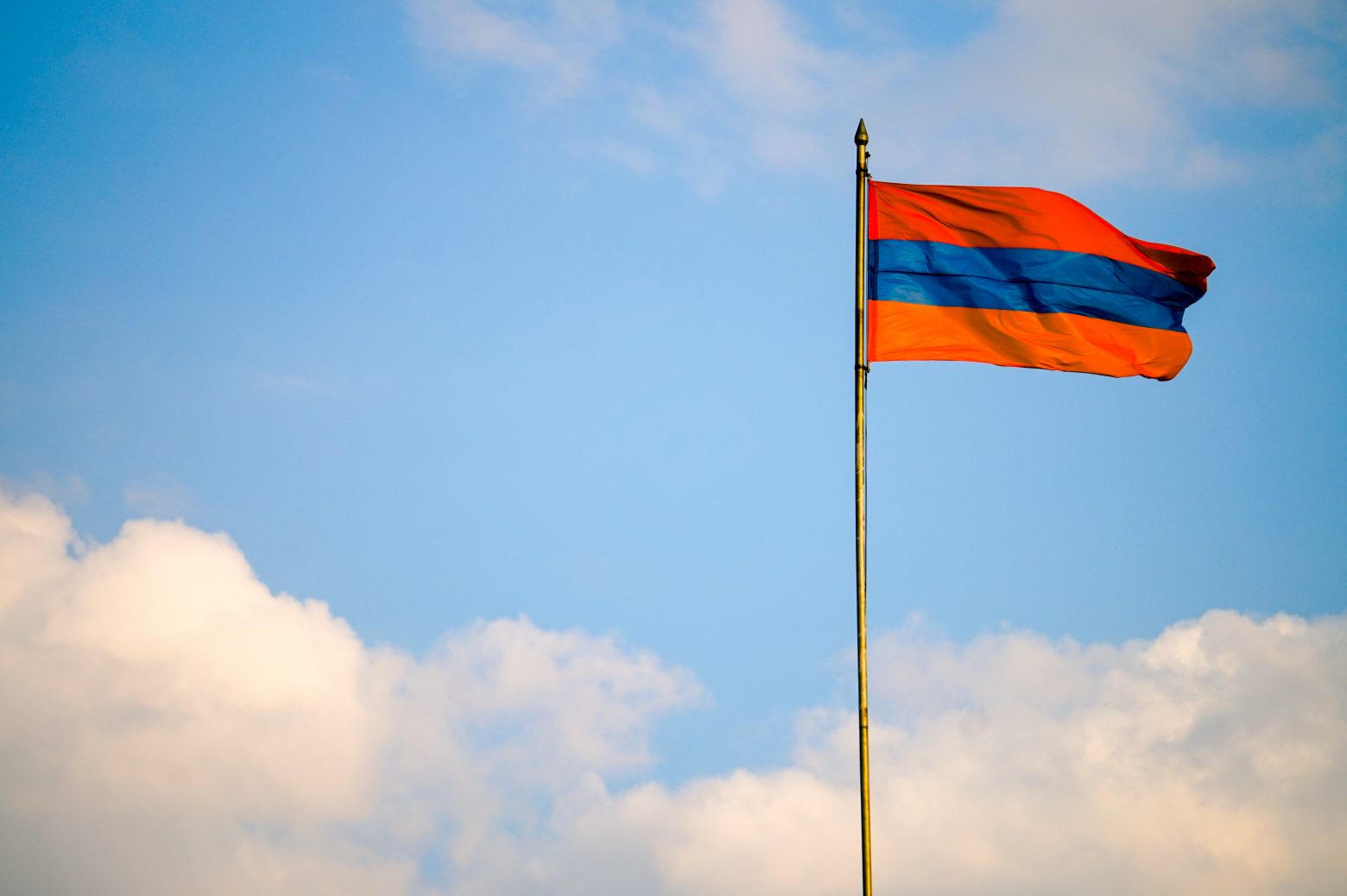 Αρμενία: Μπρα-ντε-φέρ Ρώσων και Αμερικανών κατασκόπων για τα... μάτια της