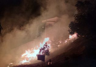Φωτιά στην Πεντέλη: Το in στο μέτωπο της πυρκαγιάς [Δείτε εικόνες και βίντεο]