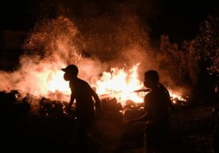 Κρήτη: Συναγερμός για πυρκαγιά στο Βραχάσι Λασιθίου – Κοντά στο χωριό το μέτωπο