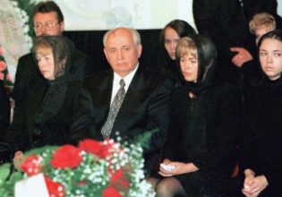 Όταν Μιχαήλ Γκορμπατσόφ αντίκρισε στο φέρετρο την σύζυγό του Ραΐσα – Δεν το ξεπέρασε ποτέ
