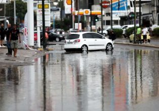 Καιρός: «Βροχή» τα προβλήματα στην Αττική από την κακοκαιρία – Δρόμοι ποτάμια – Έρχεται επιδείνωση