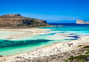 Η κρητική παραλία, από τις ομορφότερες της Ελλάδας αλλά και του κόσμου