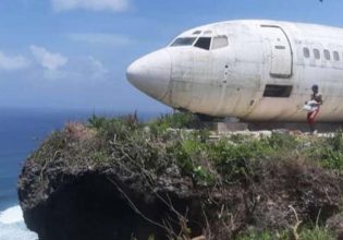 Πώς βρέθηκε στη μέση του Μπαλί ένα Boeing 737;