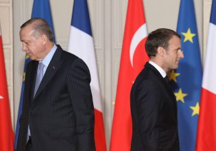 Μακρόν για Ερντογάν: «Όχι στα τουρκικά αφηγήματα» – Πώς συνδέει την Τουρκία με Ρωσία και Κίνα