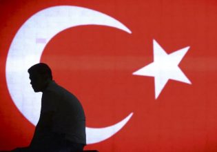 Τουρκία: Ο Ερντογάν φοβάται για τις εκλογές – Εντολή αλλαγής προεκλογικής στρατηγικής