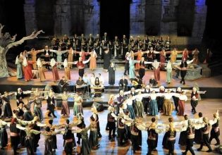 «Με του χορού τα βήματα στον τόπο μου γυρίζω», 130 ηθοποιοί και χορευτές απόψε στο Ηρώδειο