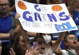 Πρόβλημα για χιλιάδες Έλληνες στο Βερολίνο με τα εισιτήρια του Eurobasket