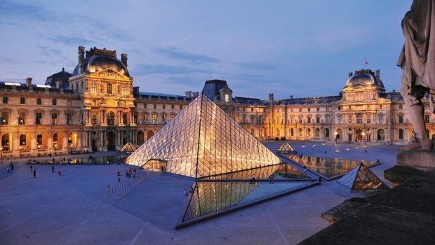 France : Les lumières s’éteignent plus tôt au Louvre et à Versailles