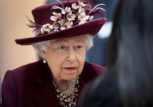 Βασίλισσα Ελισάβετ: Δύο από τα τέσσερα παιδιά της πρόλαβαν να την αποχαιρετήσουν