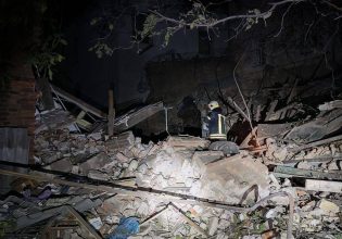 Ουκρανία: Νέες εκρήξεις στο Κίεβο – Ενας νεκρός από πυραυλική επίθεση στο Νικολάεφ