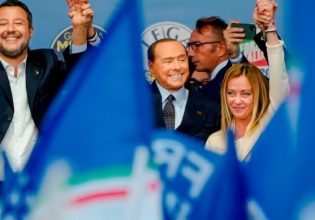 Ιταλία: Συνάντηση Μελόνι με Μπερλουσκόνι – Πόσα υπουργεία θα πάρει το «Φόρτσα Ιτάλια»