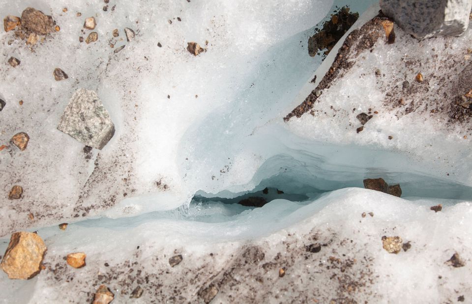 Ελβετία: Λιώνουν οι παγετώνες (σοκαριστικές εικόνες)