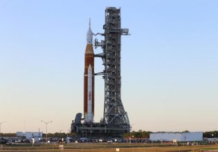 NASA: Τον Νοέμβριο η επόμενη απόπειρα εκτόξευσης του πυραύλου με προορισμό τη Σελήνη
