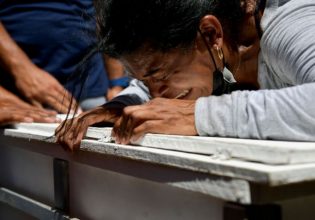 Μαδούρο: Θα φτάσουμε τους 100 νεκρούς από τις κατολισθήσεις στη Λας Τεχερίας