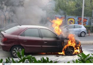 Παρανάλωμα του πυρός έγινε αυτοκίνητο στην Αχαρνών [εικόνες]