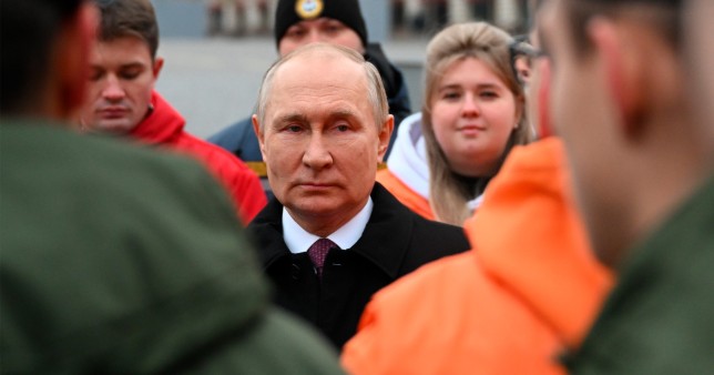 Βλαντίμιρ Πούτιν: «Αναπόφευκτη η σύγκρουσή μας με το νεοναζιστικό καθεστώς του Κιέβου»