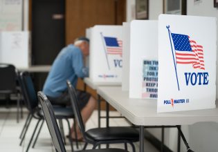 Εκλογές ΗΠΑ: Επανεξελέγη στις αμερικανικές εκλογές, μόνο που… είναι νεκρός