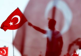 Bloomberg: «Απίθανο η Τουρκία να υπογράψει την ένταξη της Σουηδίας στο ΝΑΤΟ πριν το τέλος του έτους»