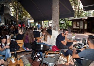 Νέα Σμύρνη: Έδιωξαν ηλικιωμένο από καφετέρια γιατί δεν ταίριαζε με την «πολιτική του μαγαζιού»