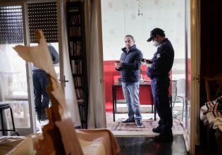 Η ΕΛ.ΑΣ. διαψεύδει ότι αστυνομικοί άσκησαν βία κατά της Ιωάννας Κολοβού