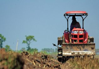 Θεσσαλία: Με 48 έργα ύψους 1,24 δισ. ευρώ εκσυγχρονίζεται η αγροτική παραγωγή