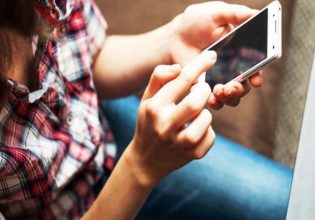 Ρόδος: Έπεσε θύμα απάτης μέσω SMS -Ποιο ήταν το «κλικ» που της κόστισε