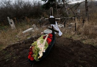 Ουκρανία: Σχεδόν 7.000 άμαχοι έχασαν τη ζωή τους από την αρχή του πολέμου
