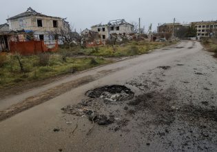 Ουκρανία: «Πρακτικά κατεστραμμένη» η ενεργειακή υποδομή γύρω από τη Χερσώνα