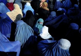 Αφγανιστάν: Επαναλαμβανόμενος εφιάλτης σε μια χώρα-«κελί» σκοταδισμού