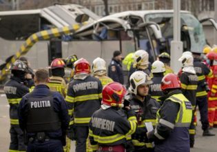 Ρουμανία: Οι αρχές εξετάζουν αν ο οδηγός είχε βάλει ρύθμιση για ΙΧ και όχι για λεωφορείο