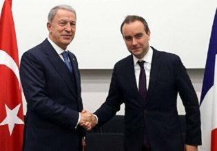 Γαλλία: «Εντονη ανησυχία» για τυχόν νέα χερσαία επιχείρηση της Τουρκίας στη Συρία