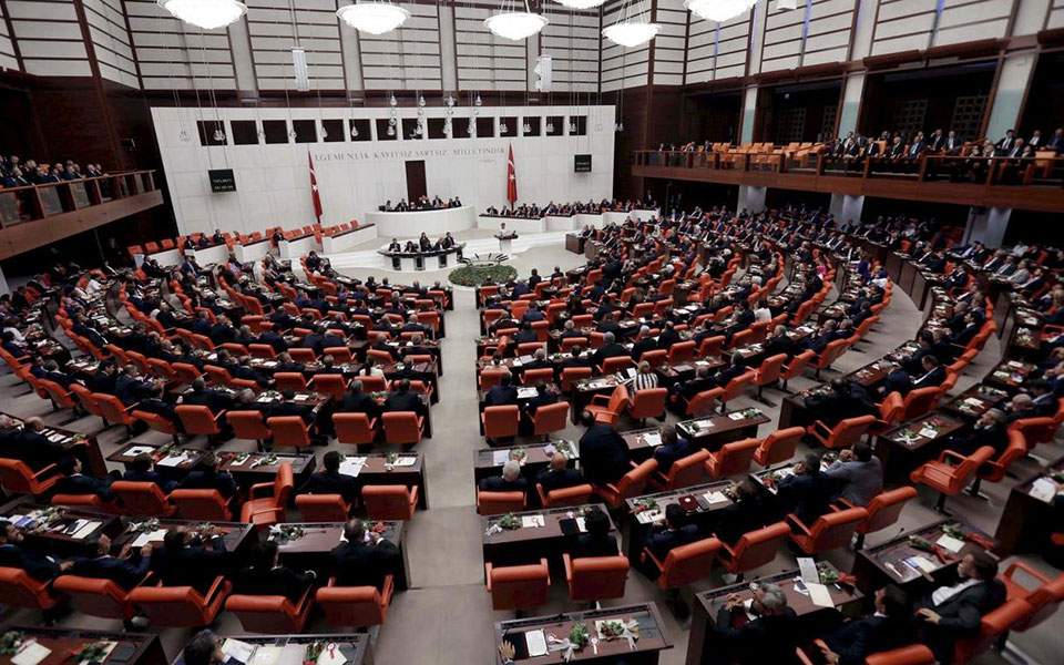 Τουρκία: Προφυλακισμένη πολιτικός του HDP χάνει την έδρα της στο κοινοβούλιο