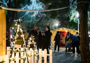 Δέκα χριστουγεννιάτικα χωριά στις γειτονιές της Αθήνας περιμένουν μικρούς και μεγάλους
