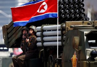 Β. Κορέα: Διέψευσε τις πληροφορίες για προσφορά πυρομαχικών στη Ρωσία μέσω Βάγκνερ