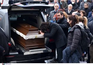 Παναγιώτης Τζένος – Παραπολιτικά: Σε κλίμα οδύνης η κηδεία του δημοσιογράφου [εικόνες και βίντεο]