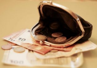 Μισθοί: Σε «μέγγενη» ακρίβειας οι εργαζόμενοι με αμοιβή κάτω από 1.000 ευρώ