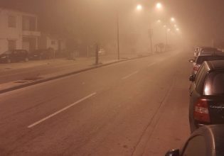 Λάρισα: Πυκνή ομίχλη εξακολουθεί να «σκεπάζει» την πόλη – Απόκοσμες εικόνες