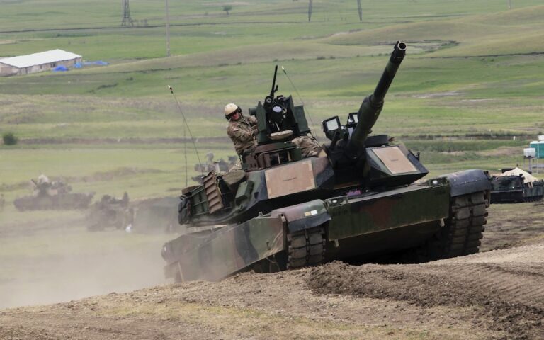 ΗΠΑ: Δεν είναι έτοιμες να στείλουν βαριά άρματα μάχης Abrams στην Ουκρανία