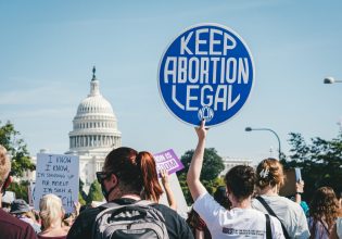 ΗΠΑ: Στο Κογκρέσο, οι Ρεπουμπλικάνοι επιτίθενται στην άμβλωση