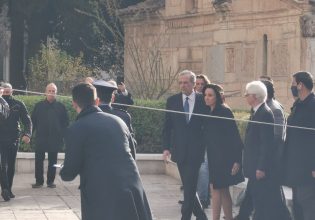 Κηδεία τέως βασιλιά Κωνσταντίνου: Στη Μητρόπολη Αθηνών ο Αντώνης Σαμαράς