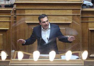 Τσίπρας: Οι συγκεντρώσεις, τα ψηφοδέλτια και η στρατηγική του ΣΥΡΙΖΑ