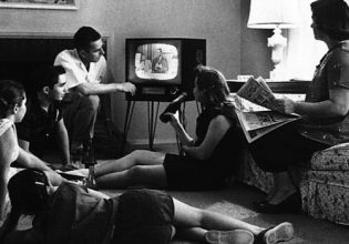Πριν από 82 χρόνια προβλήθηκε η πρώτη διαφήμιση στην τηλεόραση